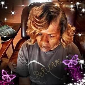 Meet your Posher, Edna